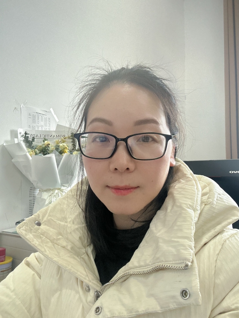 郑琴.jpg
