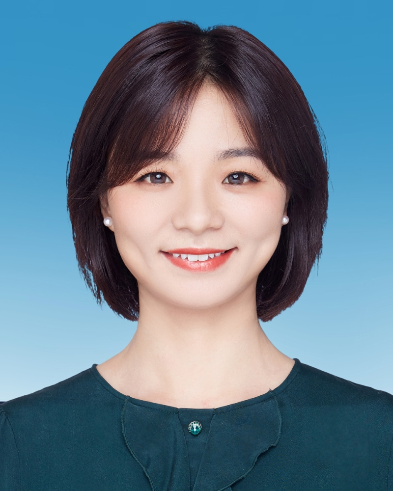 石洋证件照.jpg